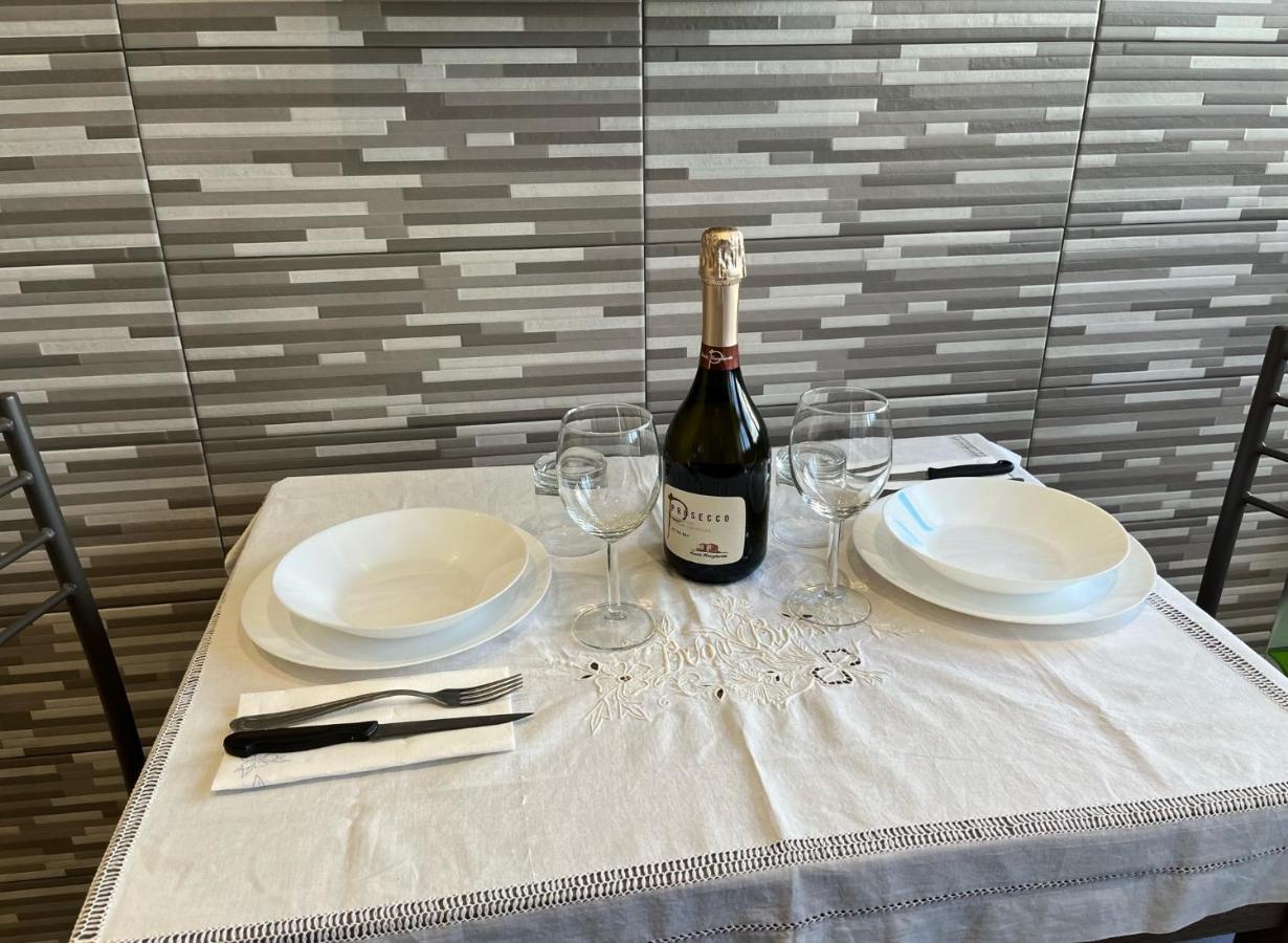Suite Tuscolana Rome Buitenkant foto